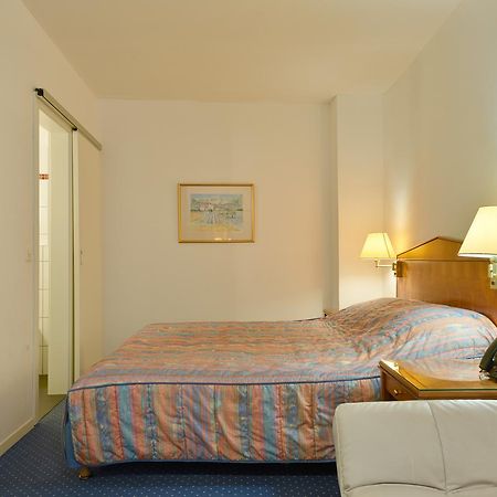 Aparthotel Hine Adon Fribourg Bagian luar foto