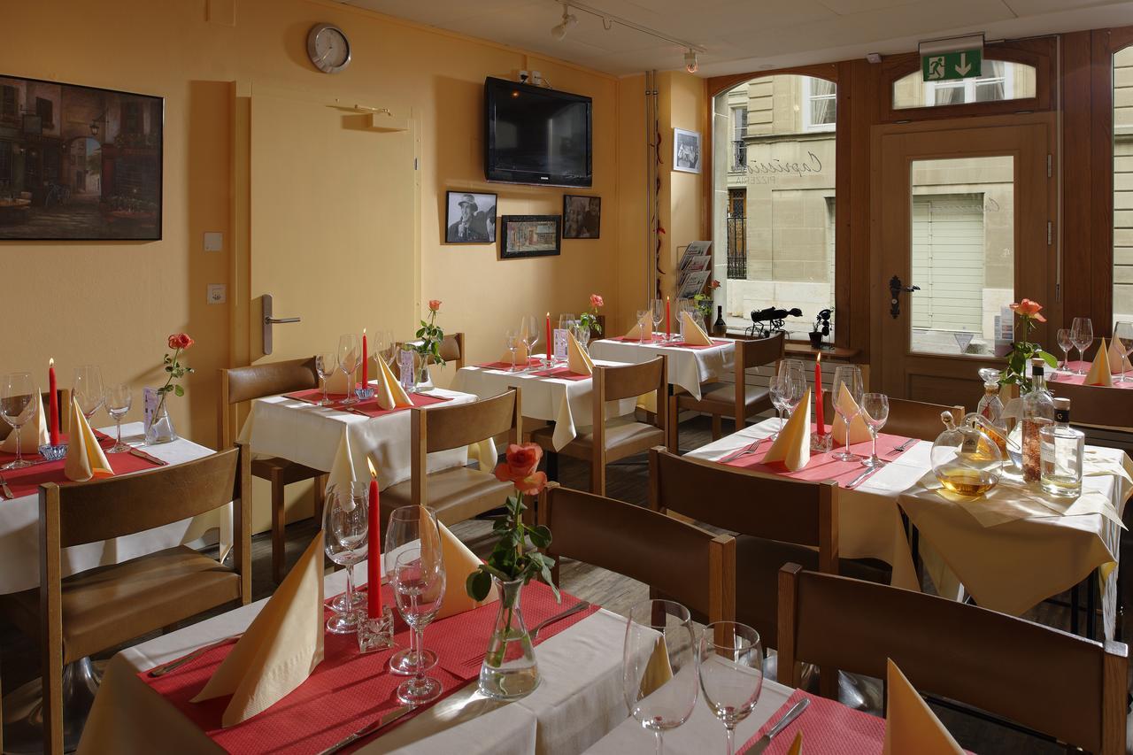Aparthotel Hine Adon Fribourg Bagian luar foto