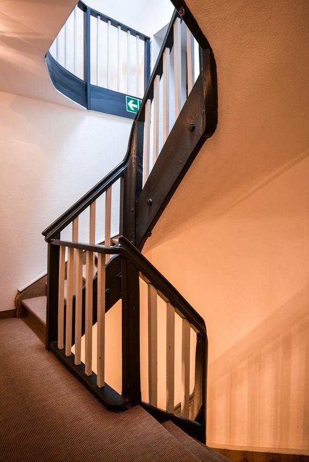 Aparthotel Hine Adon Fribourg Bagian luar foto