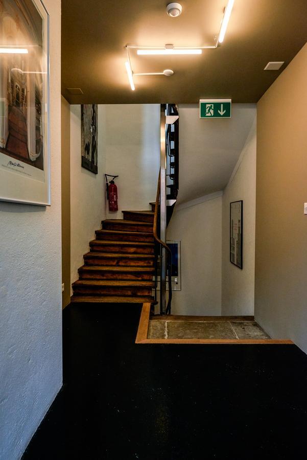 Aparthotel Hine Adon Fribourg Bagian luar foto