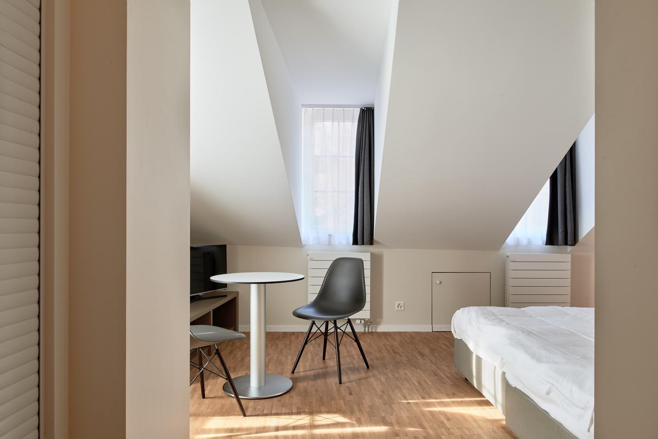 Aparthotel Hine Adon Fribourg Bagian luar foto