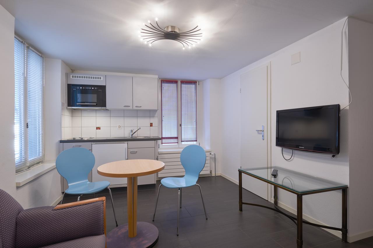 Aparthotel Hine Adon Fribourg Bagian luar foto