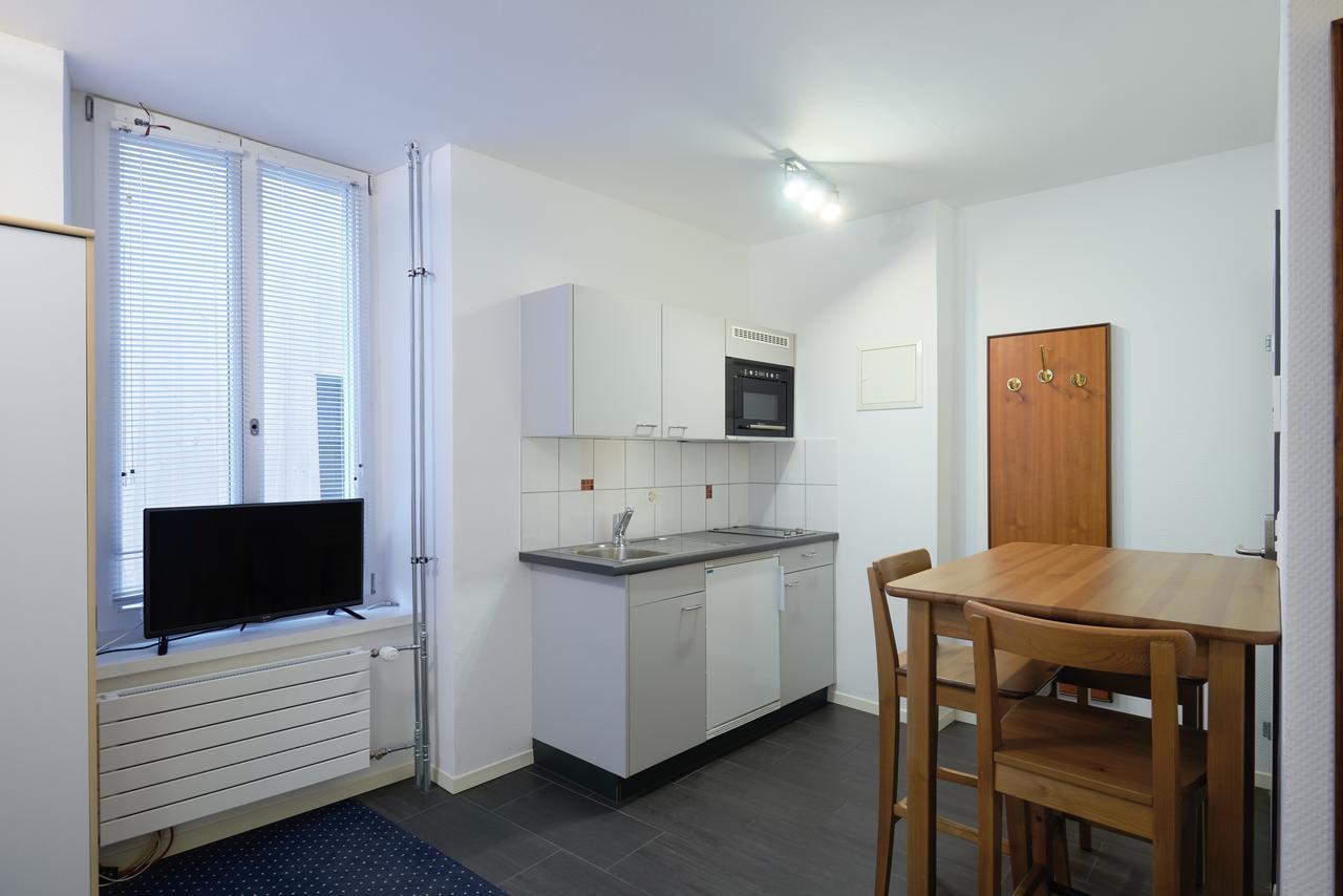 Aparthotel Hine Adon Fribourg Bagian luar foto