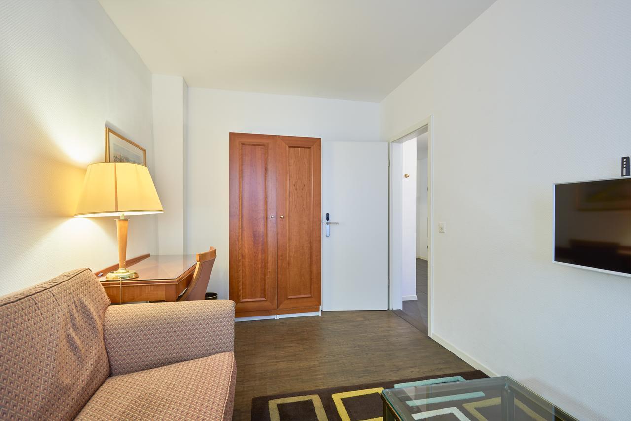 Aparthotel Hine Adon Fribourg Bagian luar foto