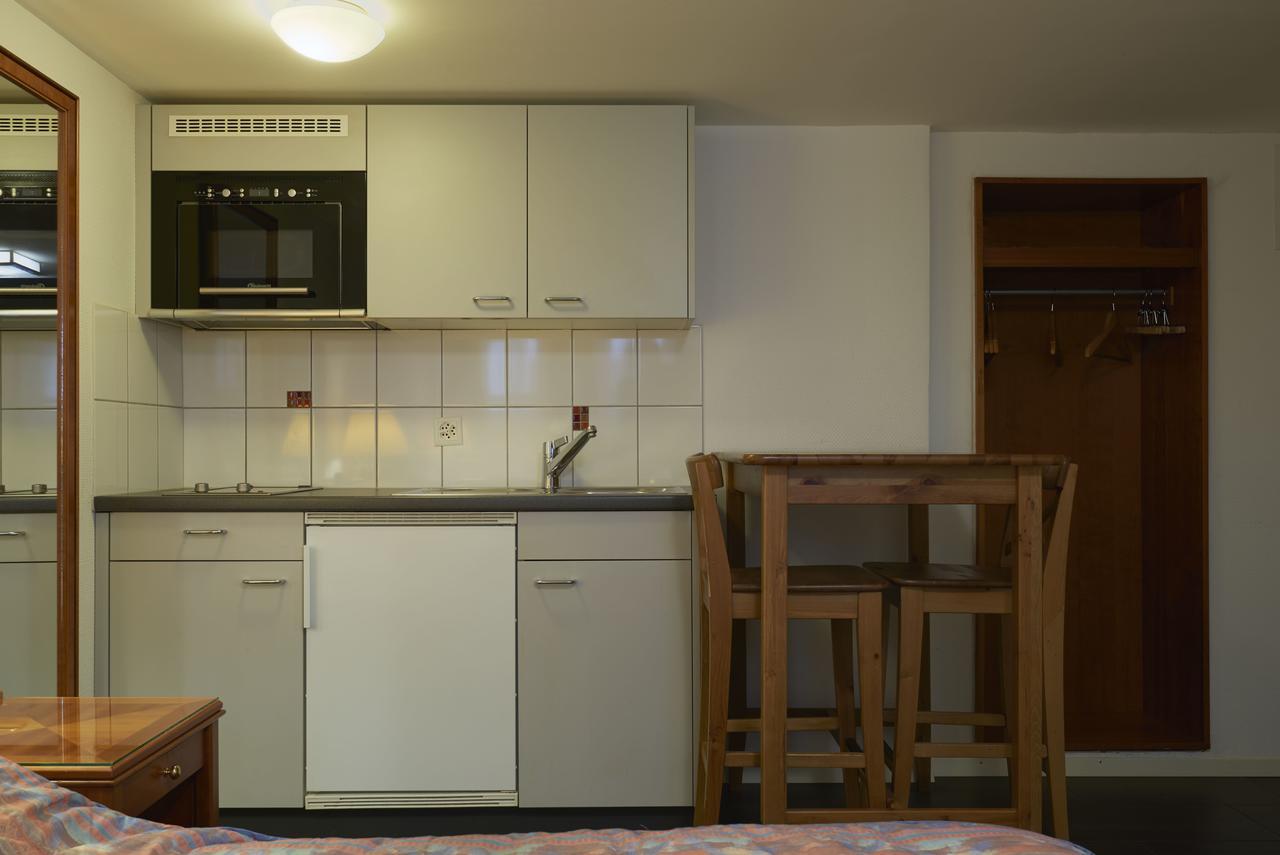 Aparthotel Hine Adon Fribourg Bagian luar foto