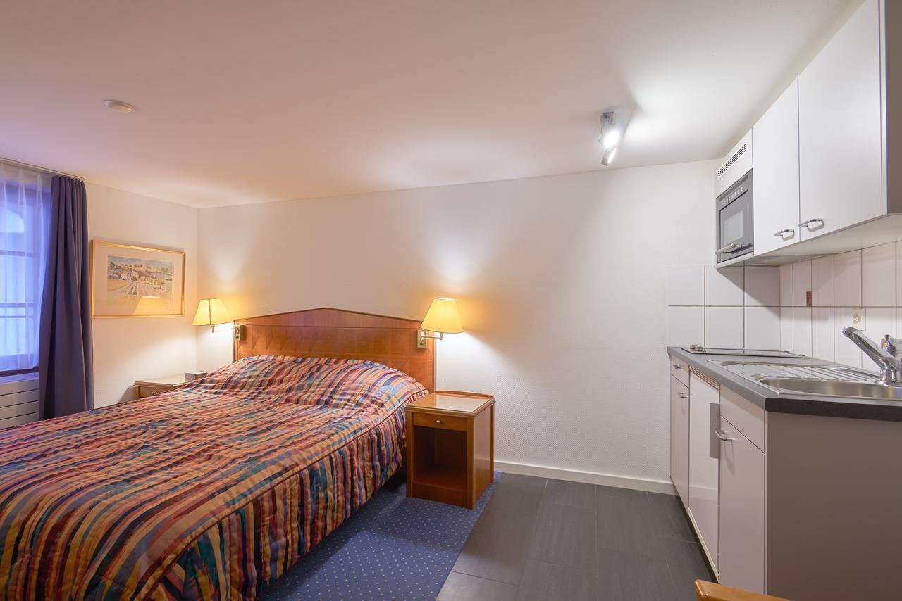Aparthotel Hine Adon Fribourg Bagian luar foto