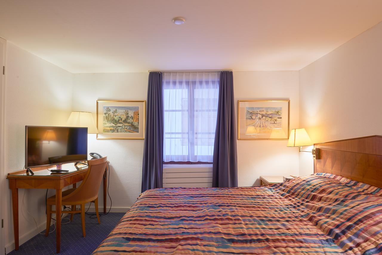 Aparthotel Hine Adon Fribourg Bagian luar foto